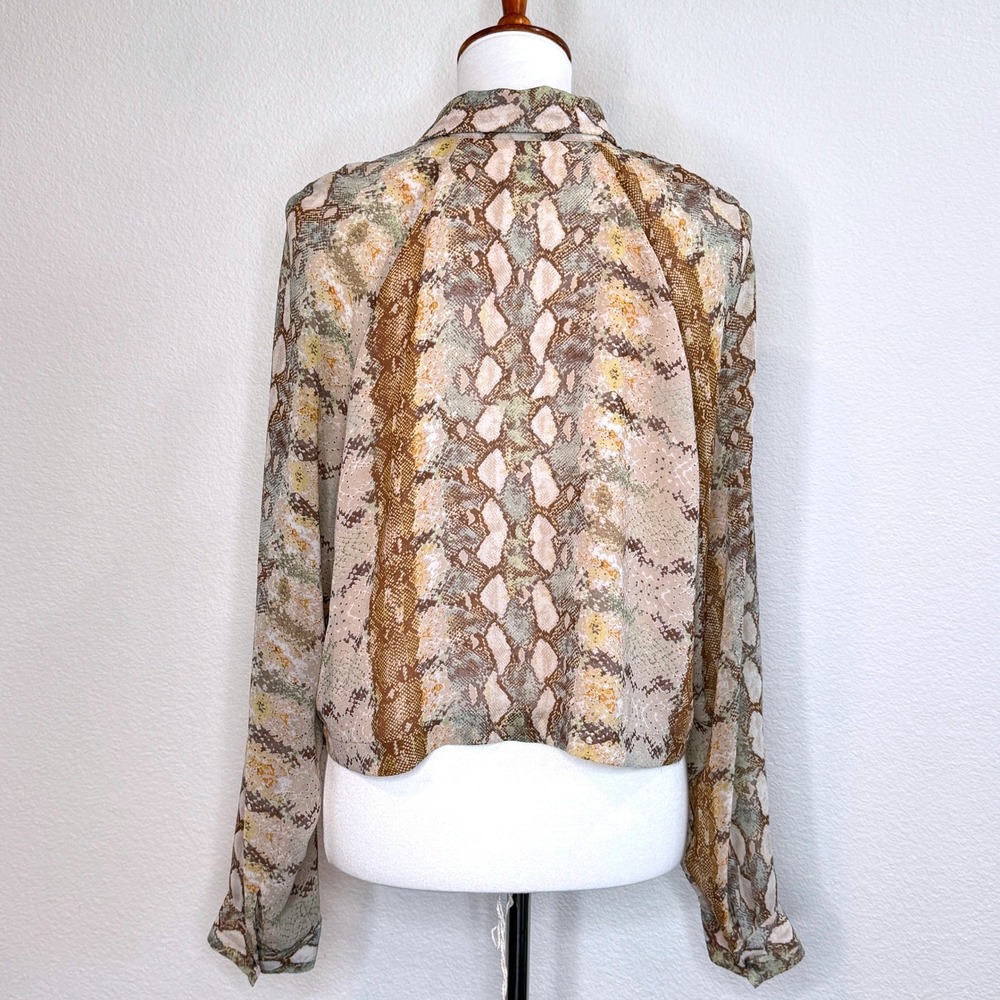 WILFRED Aritizia Henrietta Sheer Crop Blouse LG Snake Print Tans Career Wear LS - Picture 6 of 8